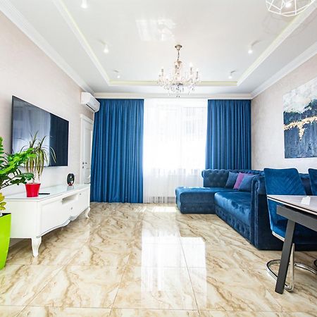 Luxury For Business & Pleasure Royal 3 Apartment Kyiv Exterior photo